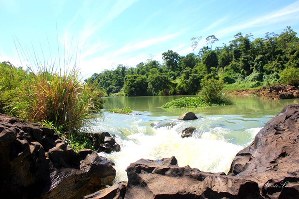 Chiêm ngưỡng những thác nước đẹp và hùng vĩ ở Đắk Lắk