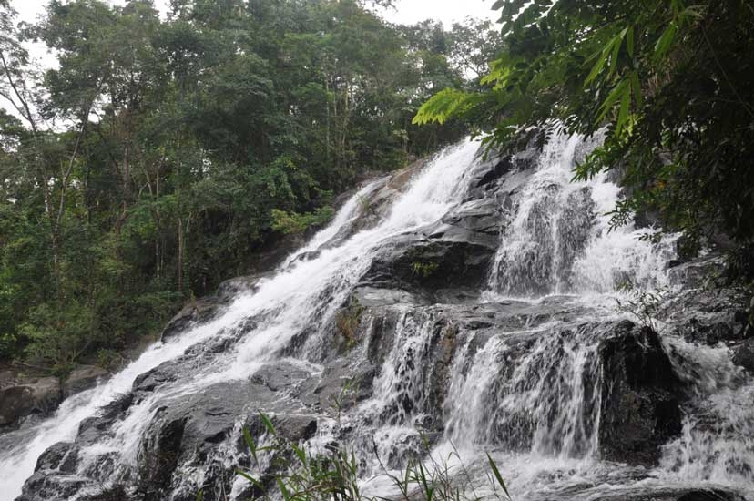 Chiêm ngưỡng những thác nước đẹp và hùng vĩ ở Đắk Lắk