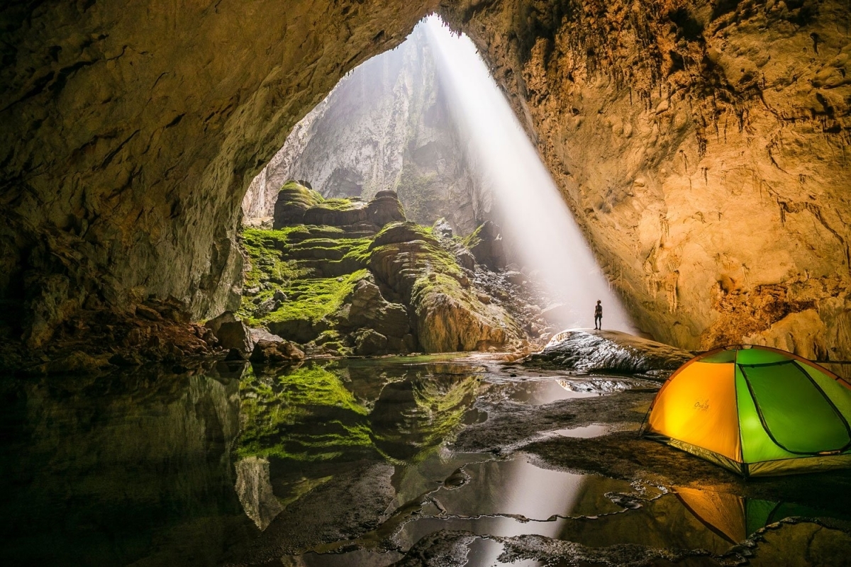 Khám phá vẻ đẹp ngoạn mục của hang Sơn Đoòng - Hang động lớn nhất thế giới