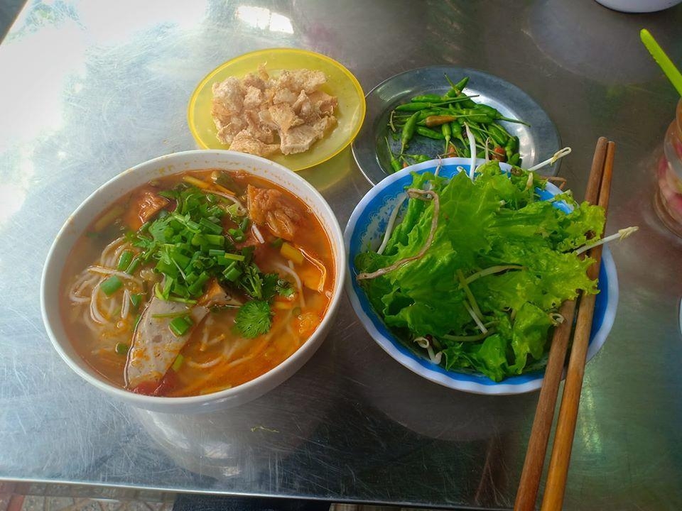 Món đặc sản trứ danh vừa dai, vừa dòn, ngọt hút du khách tại thành phố đáng sống nhất Việt Nam