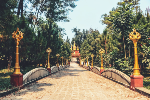 Hãy một lần ghé chùa Thiền Lâm - Ngôi chùa “Ấn Độ” trên đất Huế
