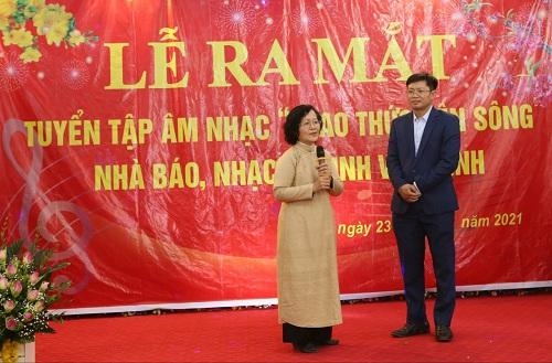 Nhà báo, nhạc sĩ Đinh Văn Bình: Ra mắt tuyển tập âm nhạc “Thao thức bên sông” Nhà báo, nhạc sĩ Đinh Văn Bình: Ra mắt tuyển tập âm nhạc “Thao thức bên sông”