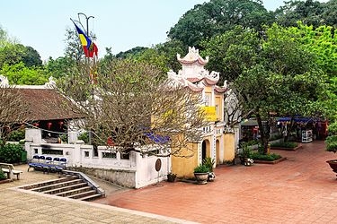 chua mot cot ngoi chua co kien truc doc dao nhat chau a giua thu do
