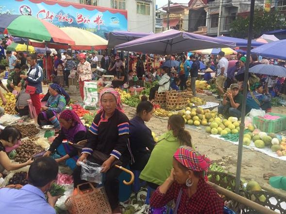 Đẹp lạ lùng chợ phiên Bắc Hà những ngày chớm thu dep la lung cho phien bac ha nhung ngay chom thu