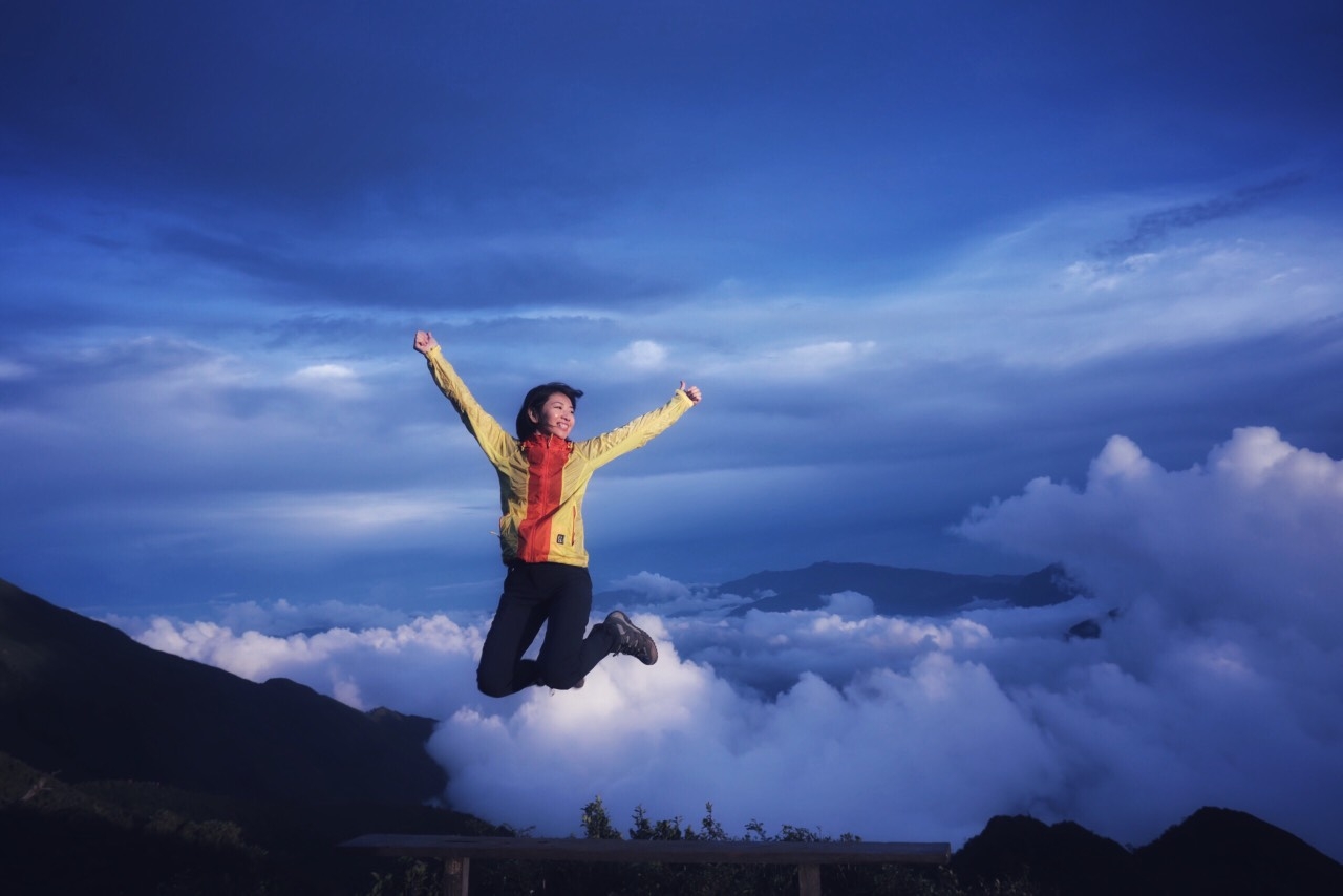 Lên thiên đường mây Tà Chì Nhù ngắm hoa Chi Pâu len thien duong may ta chi nhu ngam hoa chi pau