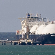 Petronas sẽ giúp Nhật Bản giải "cơn khát" năng lượng?