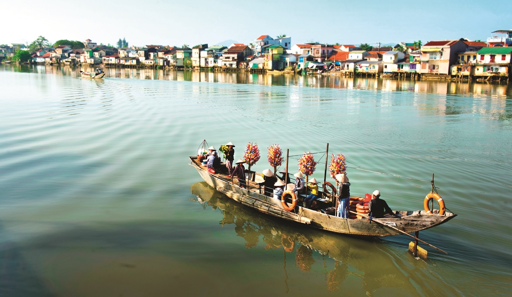 Hoa giấy Thanh Tiên vào vụ tết Hoa giấy Thanh Tiên vào vụ tết