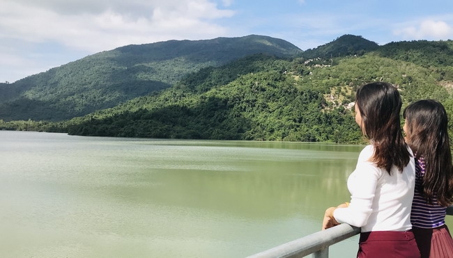 Check-in hồ Đá Trải, Bình Định
