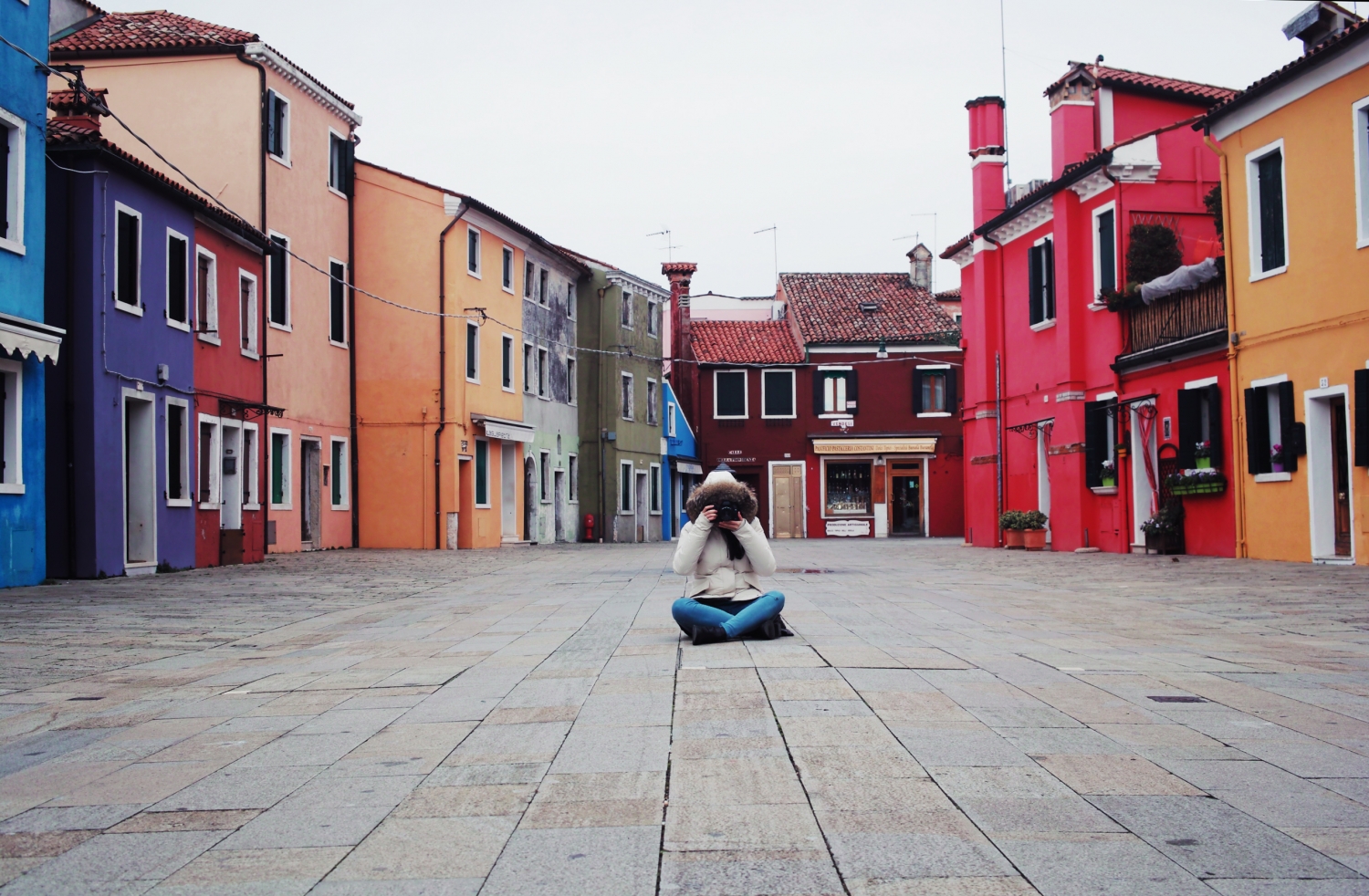 Ghé thăm Burano - Ngôi làng rực rỡ sắc màu của nước Ý