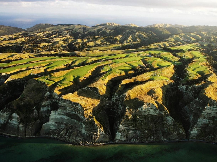 kham-pha-7-san-golf-dep-nhat-hanh-tinh_2.jpg