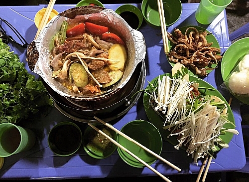 "Nghìn lẻ một" địa điểm ăn vặt ngon nức tiếng Hà Nội kham pha nhung dia diem an vat ngon co tieng tai ha noi