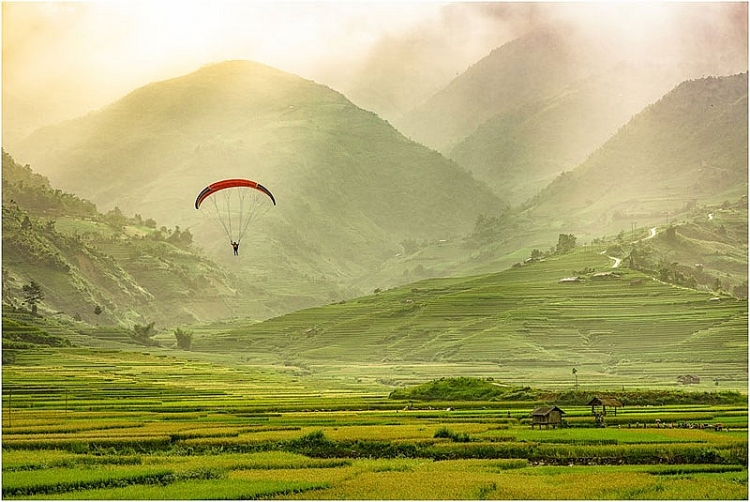 len lich ghe mua vang mu cang chai va trai nghiem festival du luon 2018
