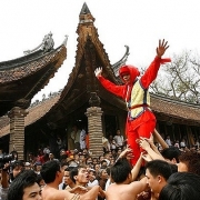 Tạm dừng tổ chức lễ hội và bắn pháo hoa trong Tết Nguyên đán Nhâm Dần 2022