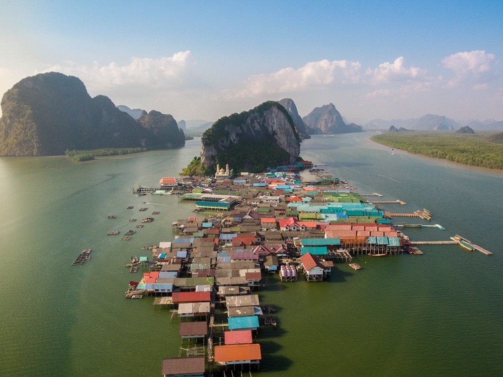 Thái Lan: Điều gì tạo nên điểm độc đáo thu hút khách tại một làng chài? thai lan dieu gi tao nen diem doc dao thu hut khach tai mot lang chai