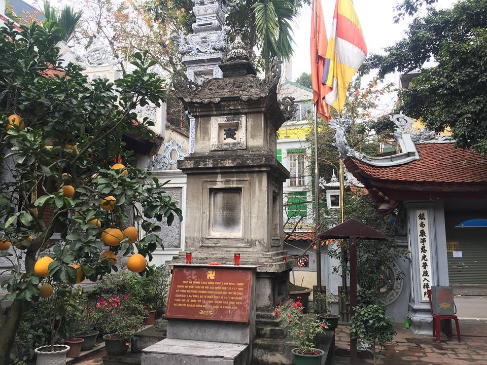 Hà Nội: Chùa Hòe Nhai và bức tượng Phật ngồi lưng vua độc nhất ha noi chua hoe nhai va buc tuong phat ngoi lung vua doc nhat