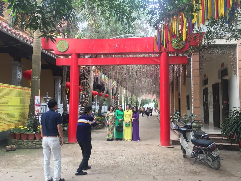 Hà Nội: Cận cảnh Đại Tượng phật lớn nhất Đông Nam Á ha noi can canh dai tuong phat lon nhat dong nam a
