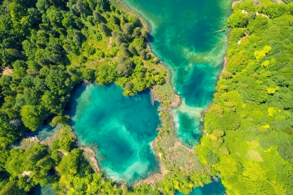 Ngắm nhìn vẻ đẹp mê hoặc của hồ Plitvice, Croatia - Vimarsana News