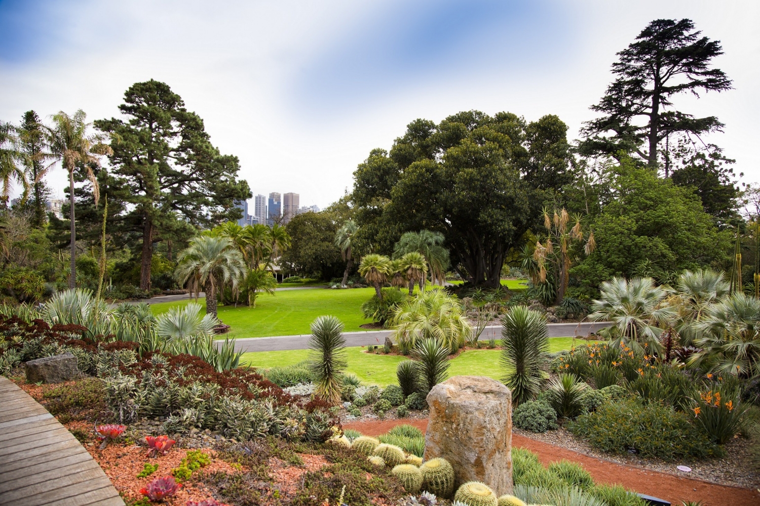 Vườn Melbourne là một nơi cực kì lý tưởng cho những gia đình đến để tham quan, dạo chơi