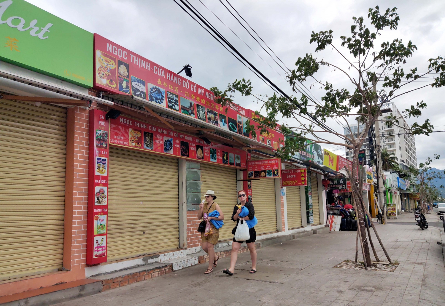 Khánh Hòa: Tạm ngừng đưa đón khách từ vùng dịch virus Corona khanh hoa tam ngung dua don khach tu vung dich virus corona