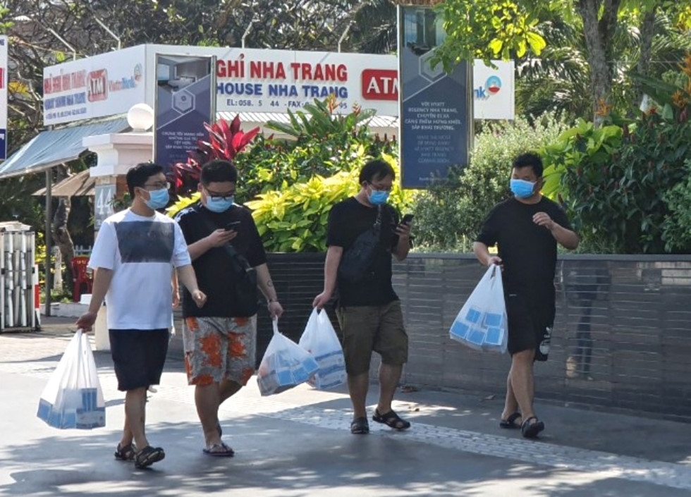 Khánh Hòa: Tạm ngừng đưa đón khách từ vùng dịch virus Corona khanh hoa tam ngung dua don khach tu vung dich virus corona