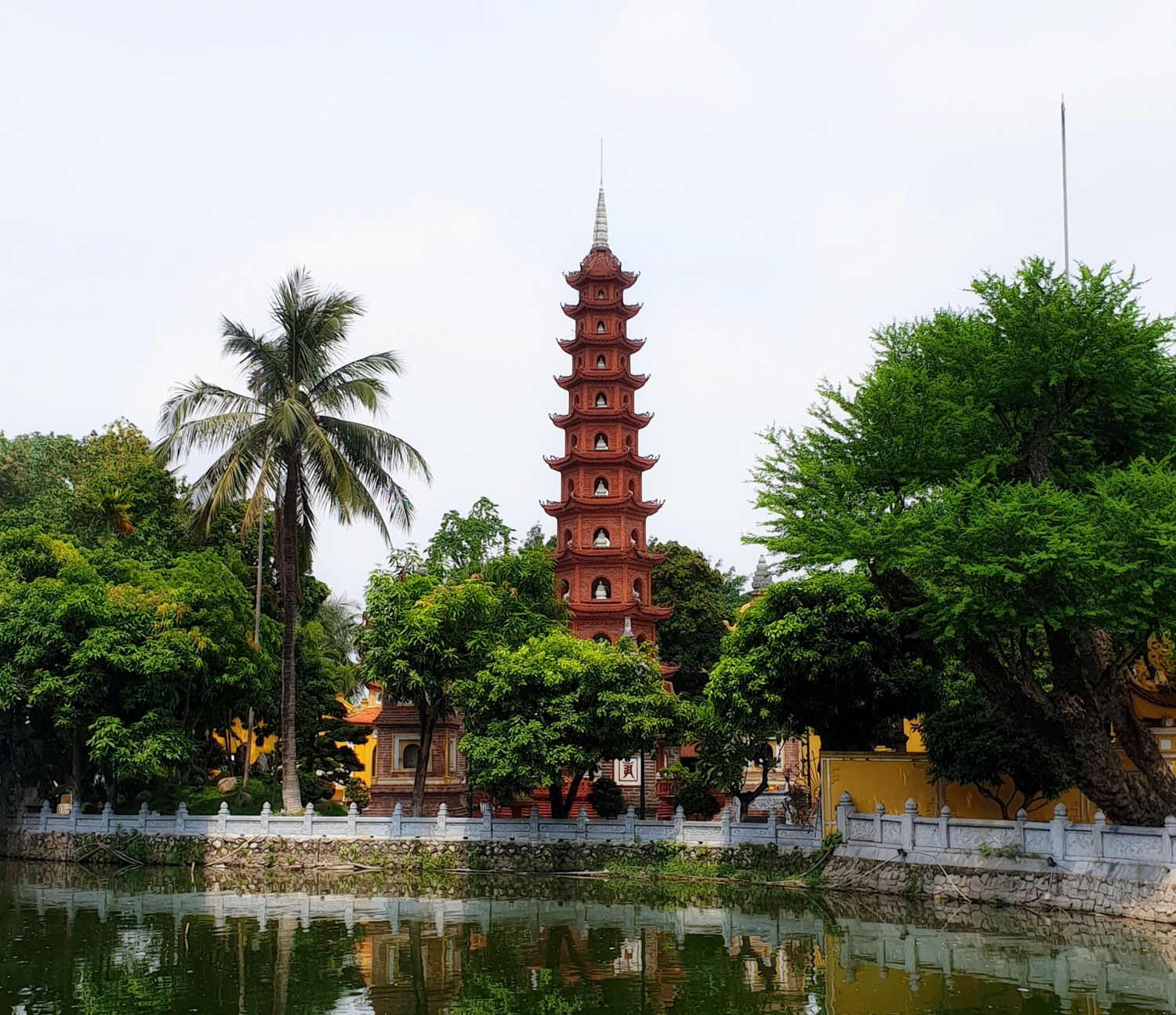 Ngắm vẻ đẹp của ngôi chùa thiêng giữa thủ đô Ngắm vẻ đẹp của ngôi chùa thiêng giữa thủ đô