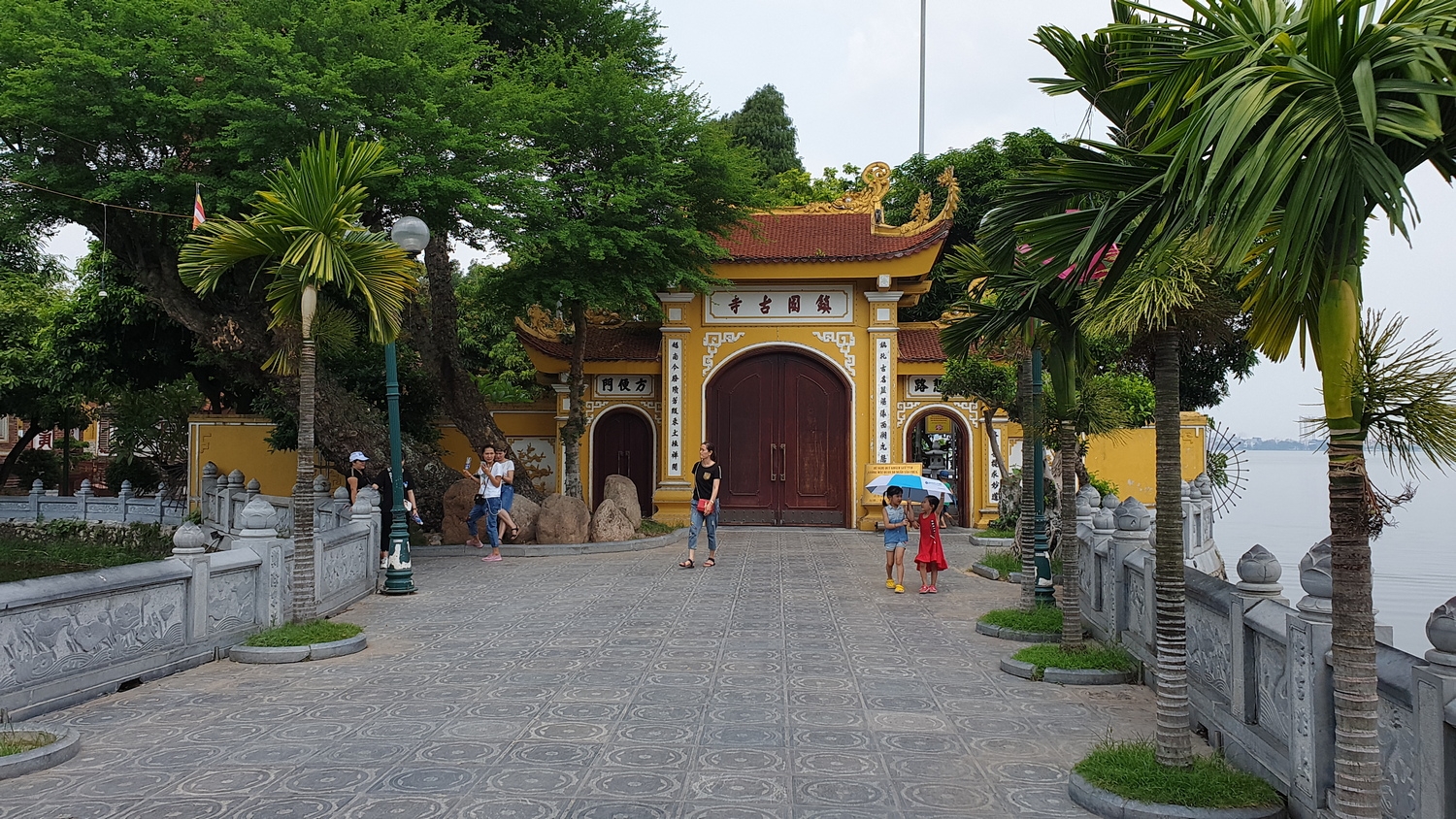 Ngắm vẻ đẹp của ngôi chùa thiêng giữa thủ đô Ngắm vẻ đẹp của ngôi chùa thiêng giữa thủ đô