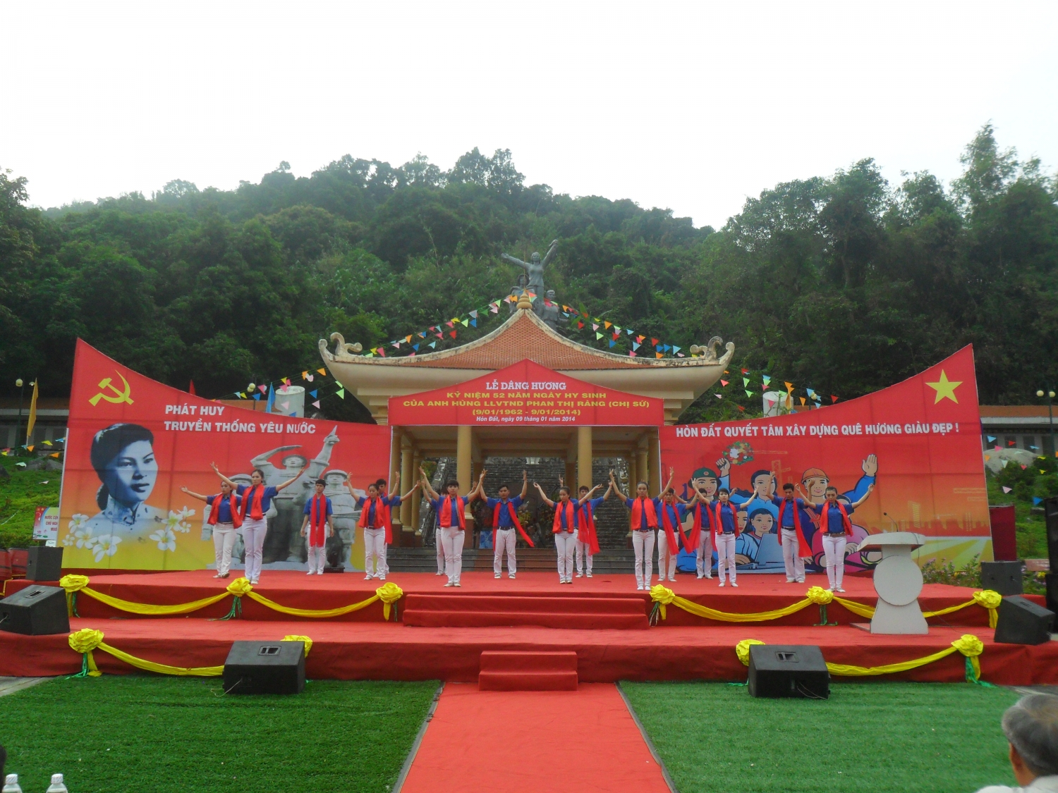 Lễ hội Phan Thị Ràng (Chị Sứ) le hoi phan thi rang chi su