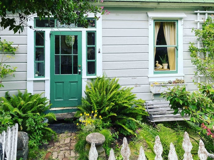 9 ngôi nhà từ các bộ phim và TV shows giờ đây đã xuất hiện trên Airbnb 9 ngôi nhà từ các bộ phim và TV shows giờ đây đã xuất hiện trên Airbnb