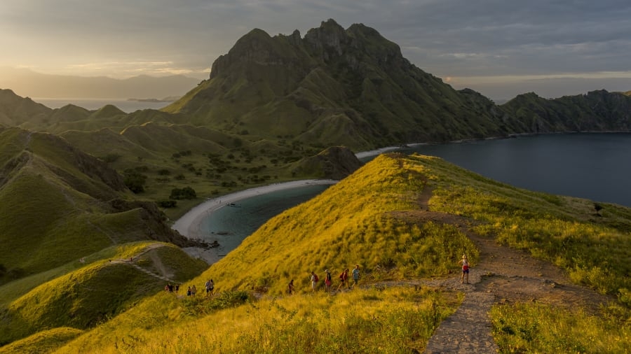 Khám phá vẻ đẹp Quần đảo rồng của Indonesia