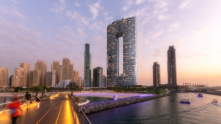Bể bơi vô cực cao nhất thế giới ở Dubai Bể bơi vô cực cao nhất thế giới ở Dubai