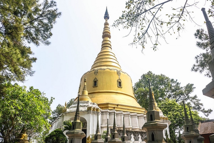 Chùa Phật đứng- Chùa Phật nằm chua phat dung chua phat nam
