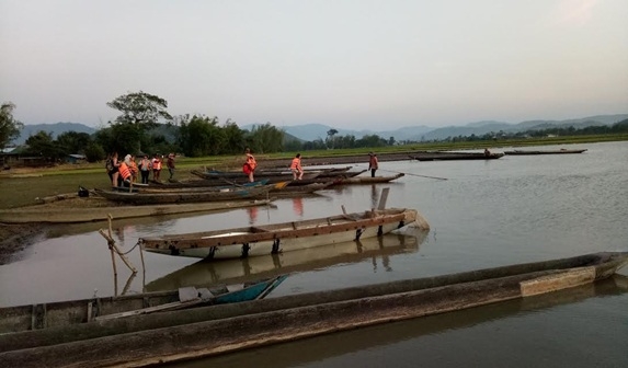Đắk Lắk: Nét đẹp thuyền độc mộc trên hồ Lắk